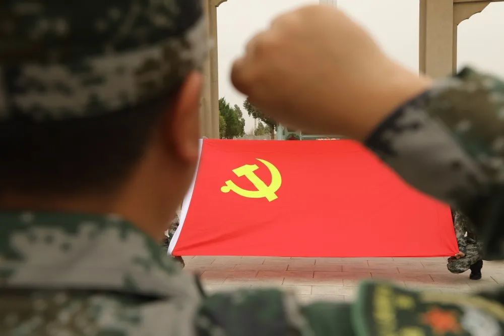 第71集团军：祝福伟大的*党**，跑出新时代奋斗强军的加速度