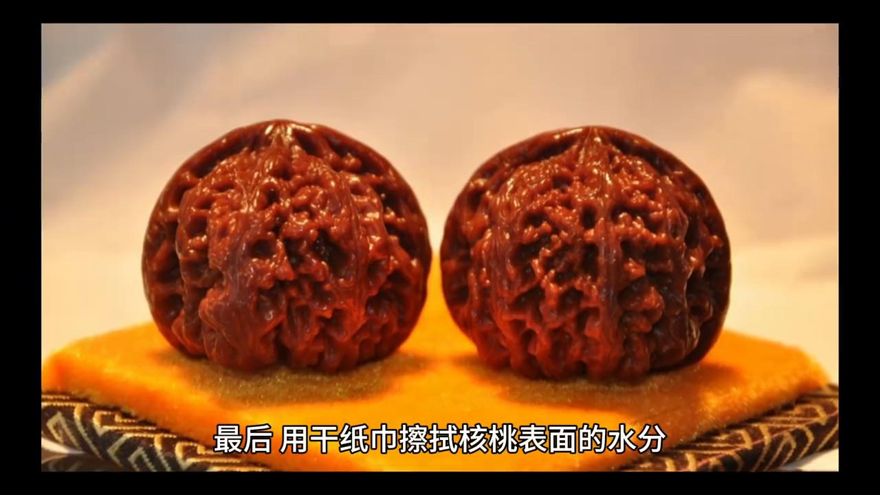 核桃表面脏污怎样去除,核桃脏了用什么方法清洗