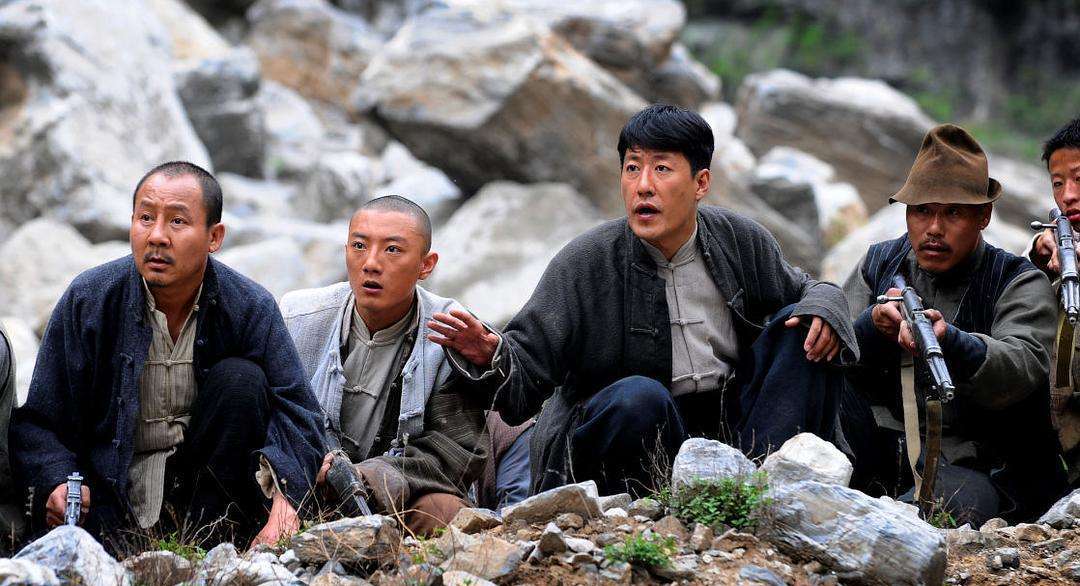 盘点雷人的抗日剧跟鬼子单挑,雷人抗日神剧盘点裤裆藏雷