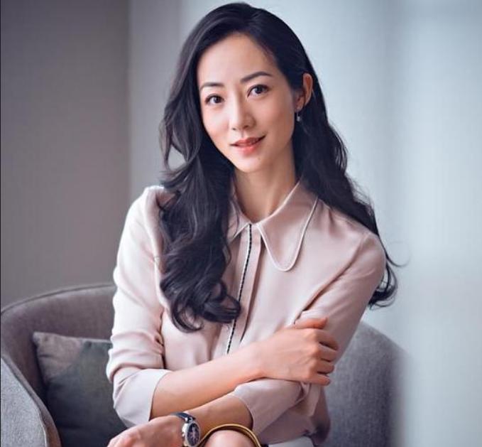 出身豪门女明星,盘点娱乐圈女星奢华婚戒