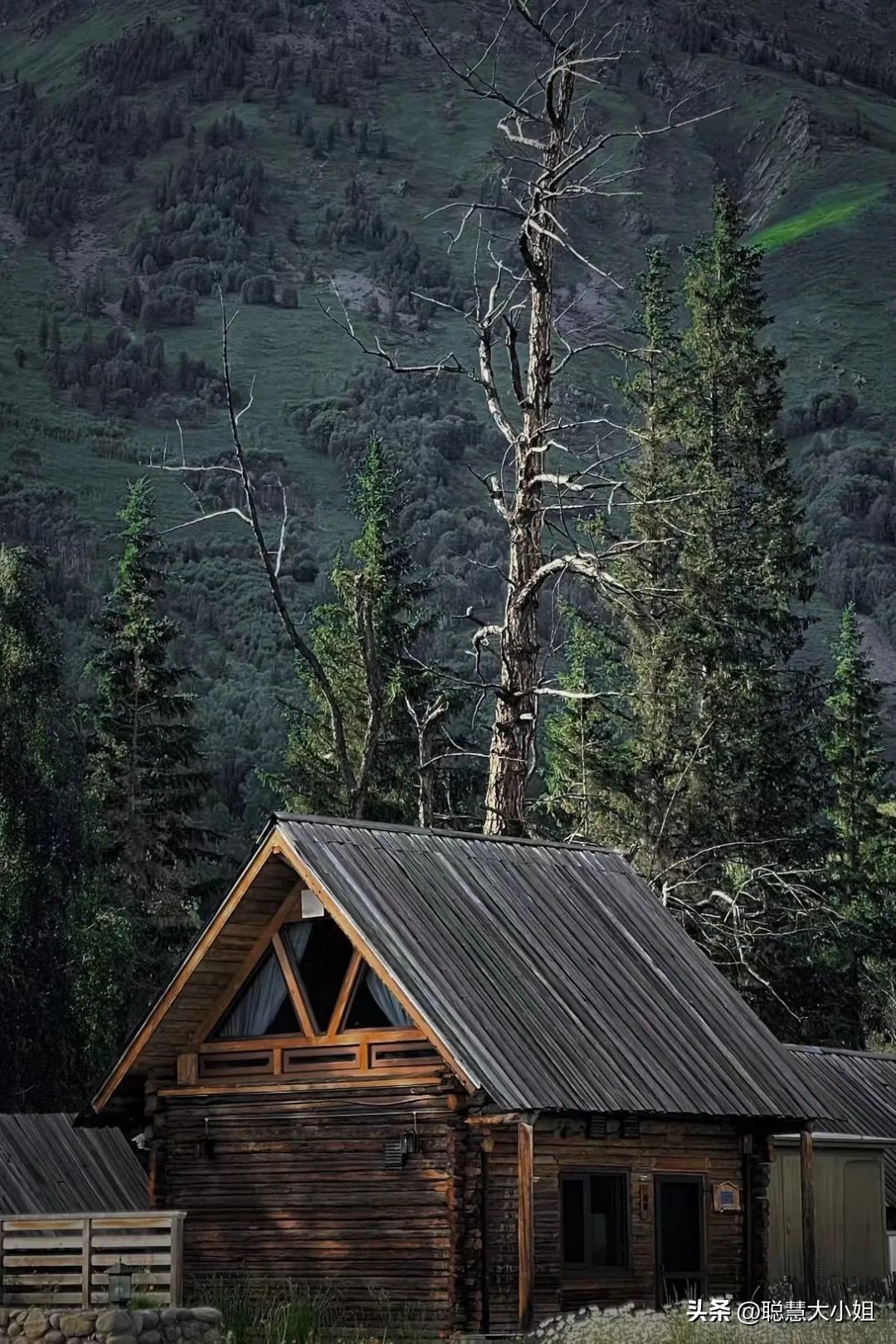 *疆新**，美到封神！配得上“她”的民宿有多少？