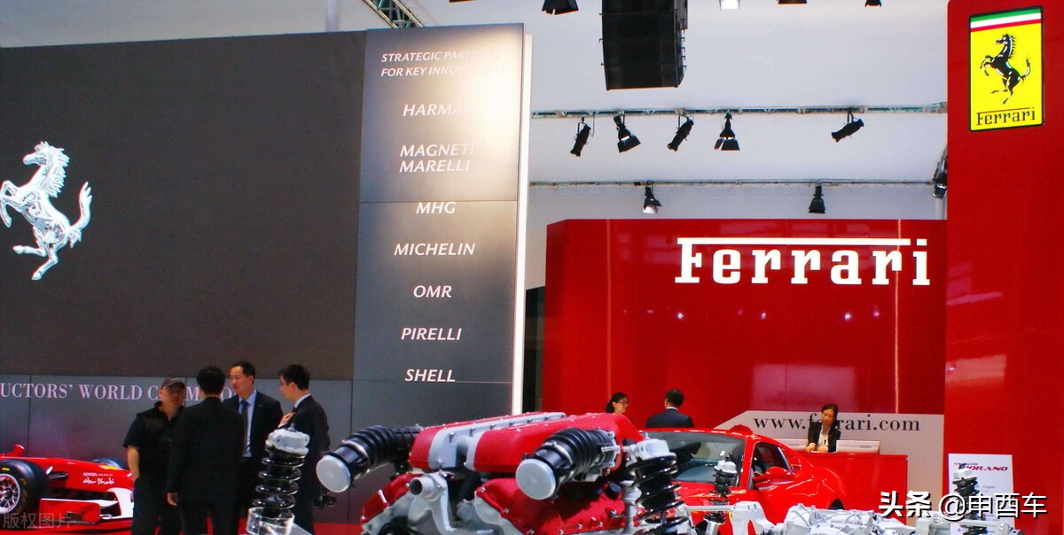 法拉利fuvpurosangue冰蓝色,法拉利fuvpurosangue发布