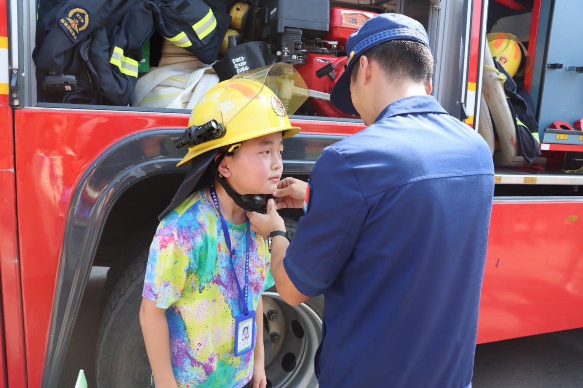 荆州电视台开学第一课直播,开学第一天教师互动