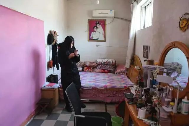 41岁，她用365张假面换取年入百万，迷倒全网宅男：想娶她回家