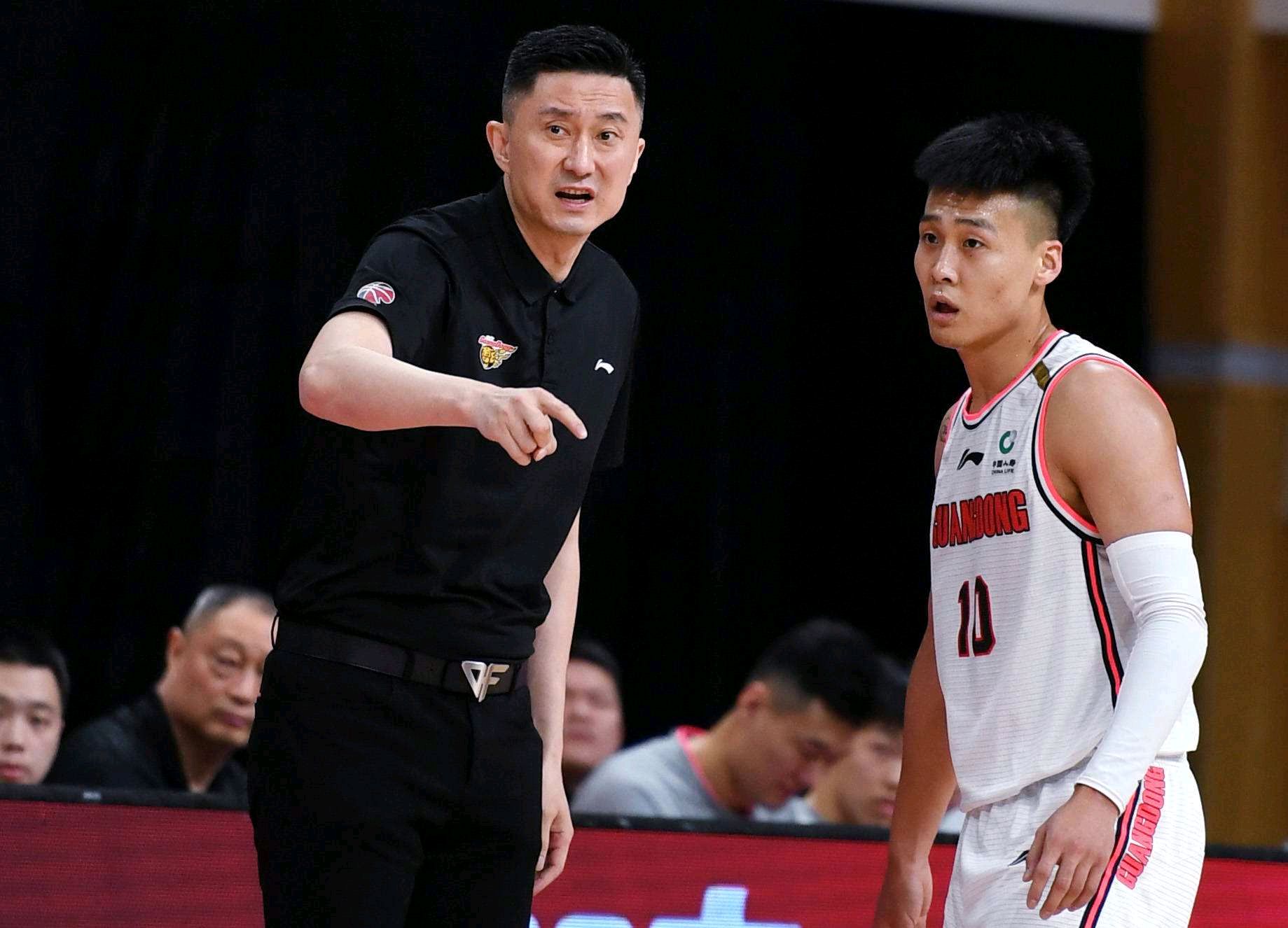 广东17人大名单更新！马尚回归三外援就位MVP复出杜锋主场战群雄