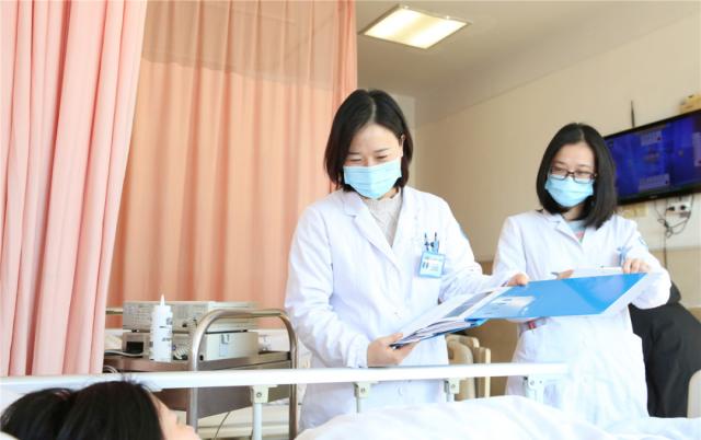 二胎巨大儿超过几斤就不能顺产了,二胎巨大儿好生吗