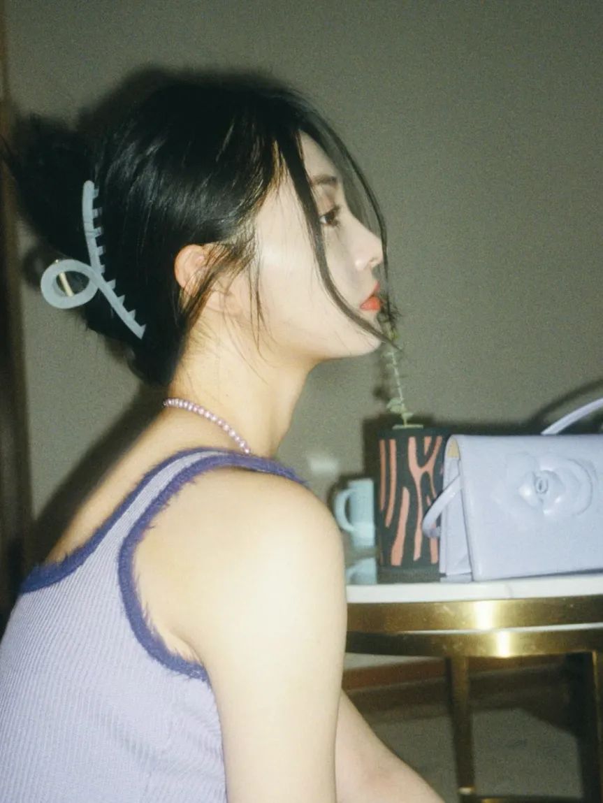 波浪卷发简单编发,人鱼微卷编发造型