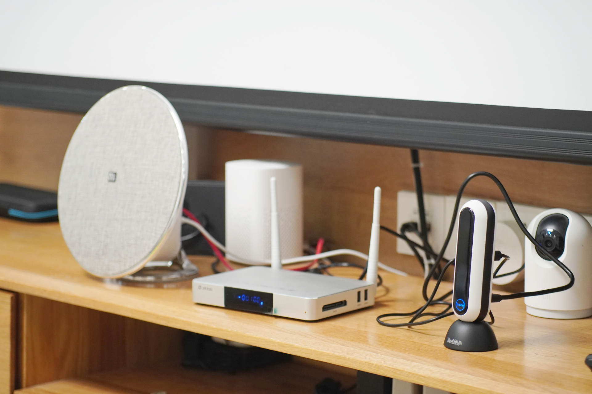 未预埋hdmi,毫米波投屏器与Hdmi哪个好