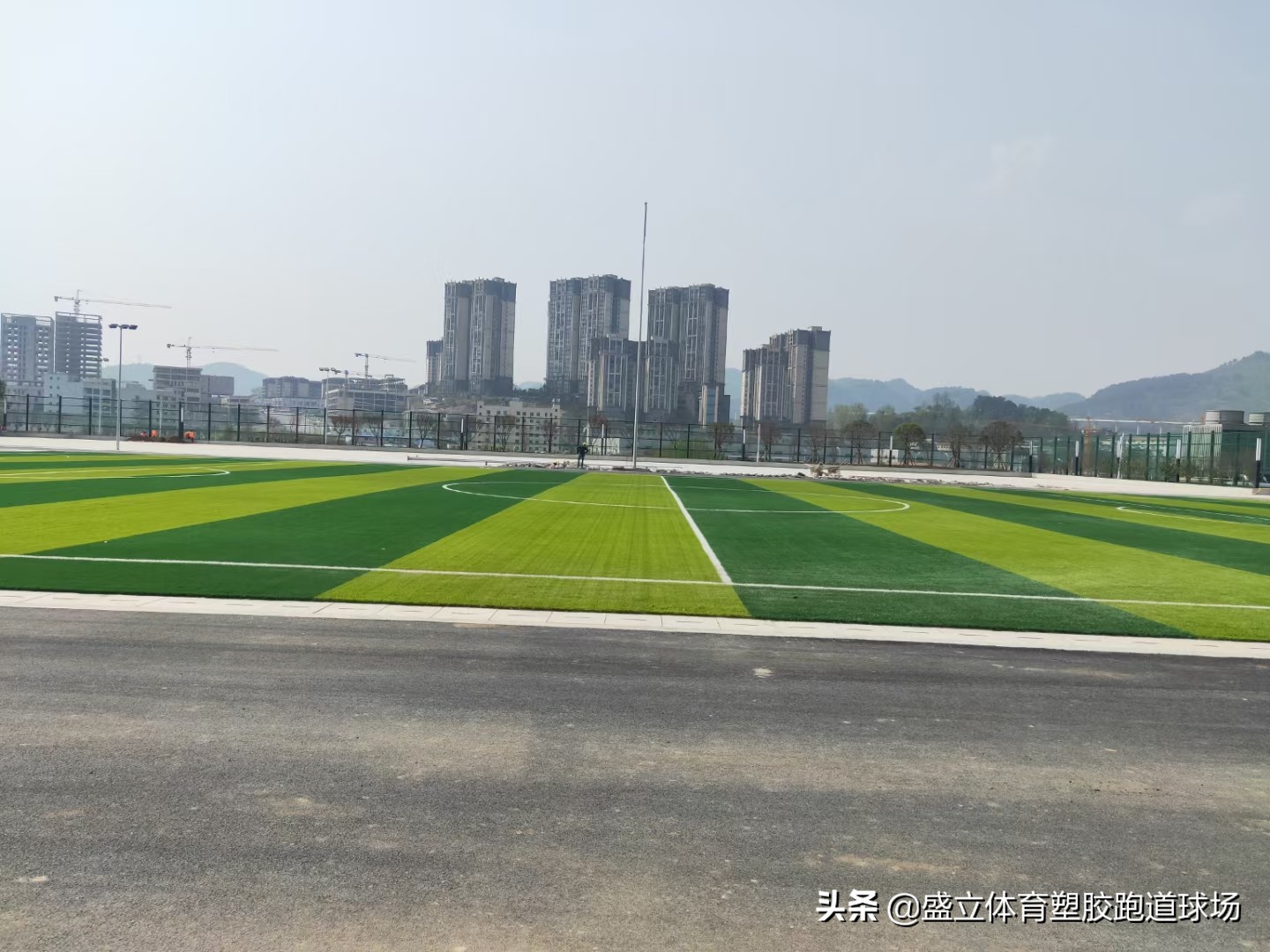 足球场人造草多少钱,人造草坪足球场电话