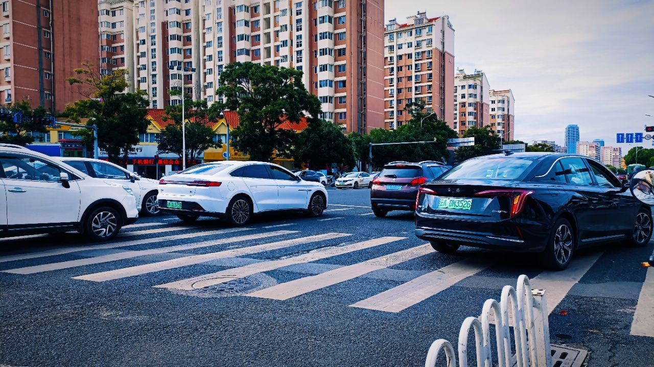 五菱宏光mini市区代步安全吗,城市代步车宏光mini