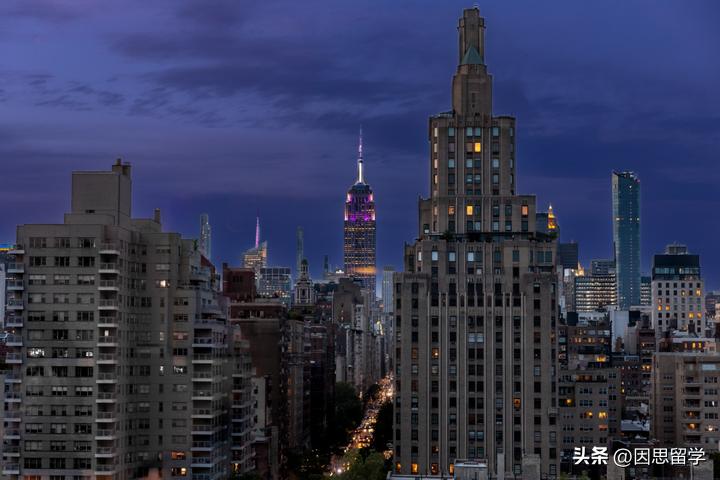 美国大学毕业典礼所有人都上台吗,美国知名大学毕业典礼