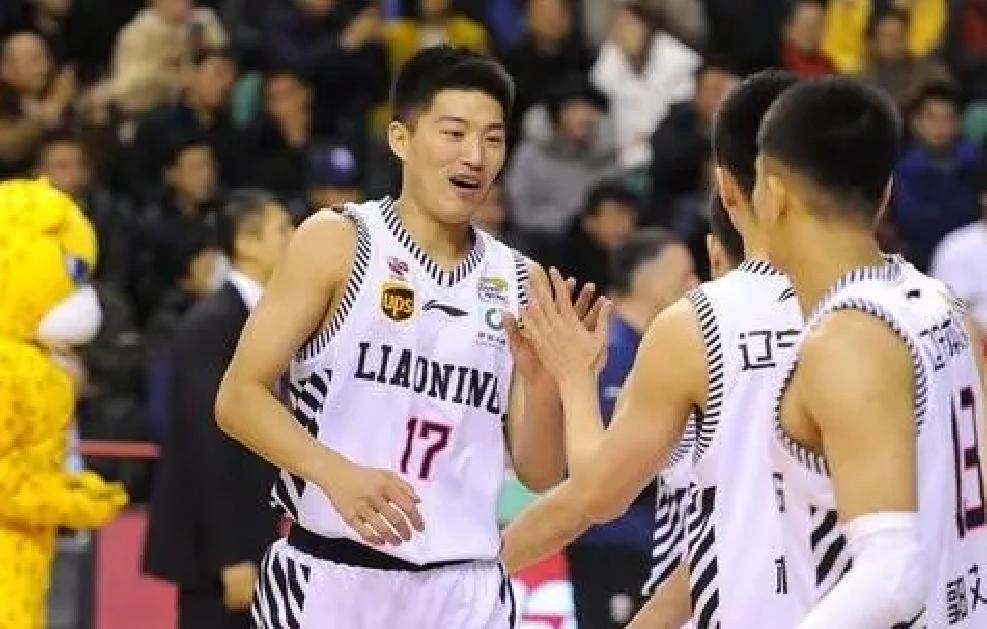 张镇麟辽宁男篮未来的核心,张镇麟2019年辽宁男篮热身赛