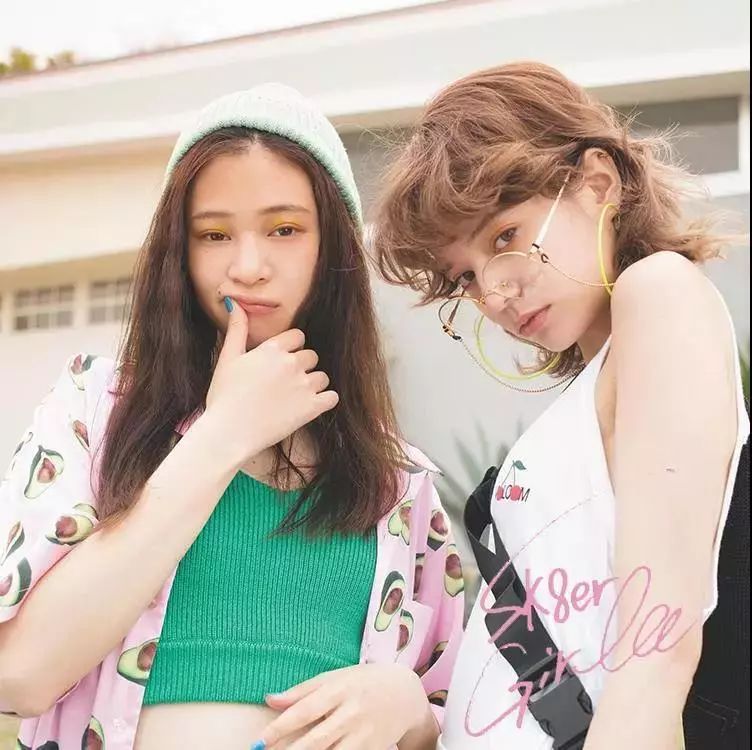 3ce眼影盘overtake橘棕盘画法,化妆眼影眼窝画法