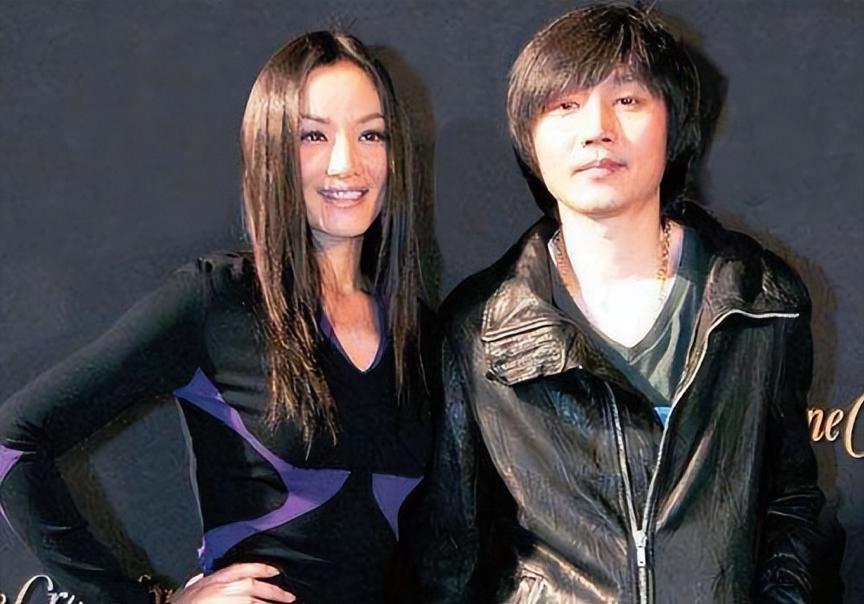 胡兵和瞿颖一起走秀,瞿颖为胡兵庆生