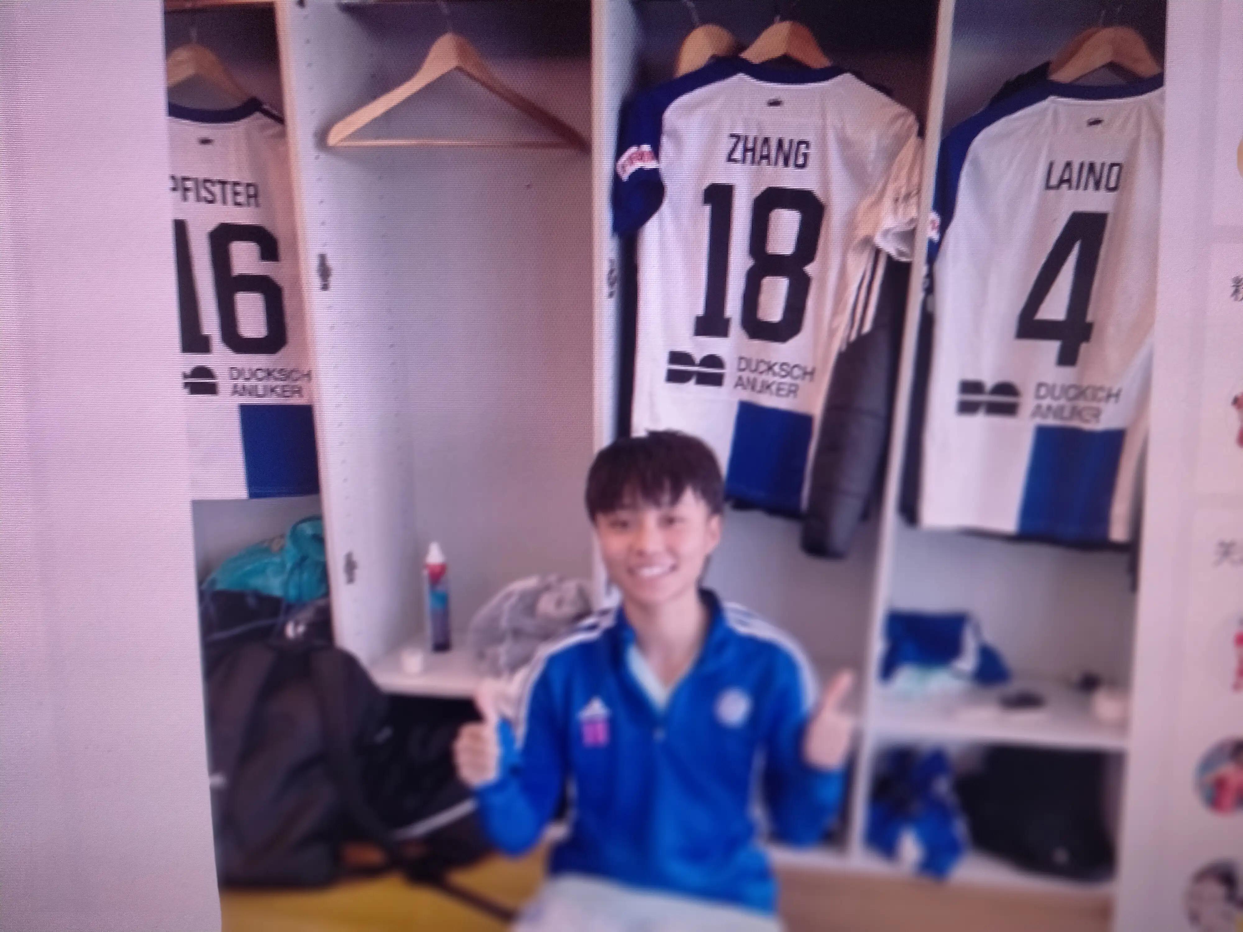 中国女足张琳艳恒大足校过人,中国女足张琳艳头球慢放