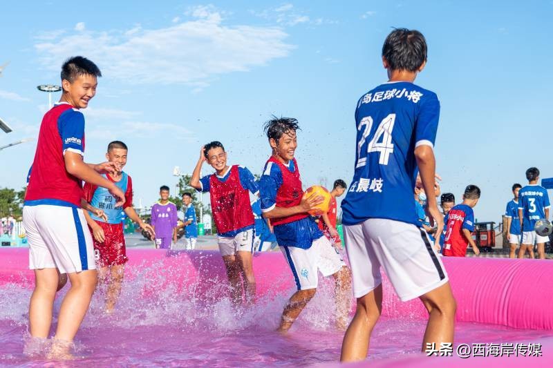水上足球赛精彩纷呈,竞放势能水上足球
