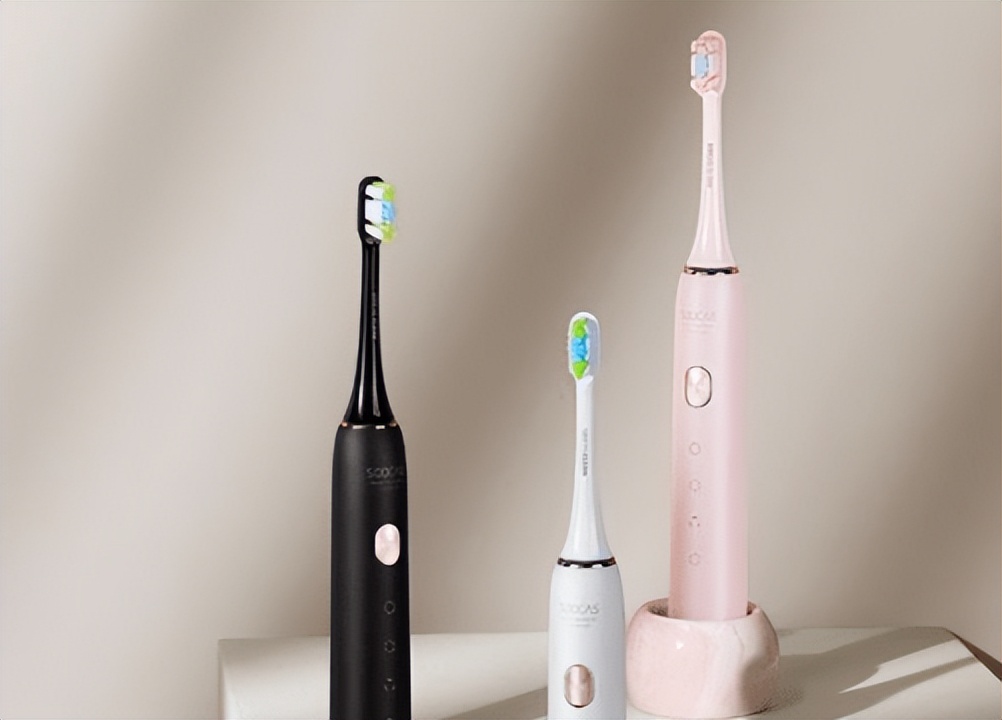 欧乐b电动牙刷p3000和p4000哪个好,mcomb电动牙刷和usmile电动牙刷