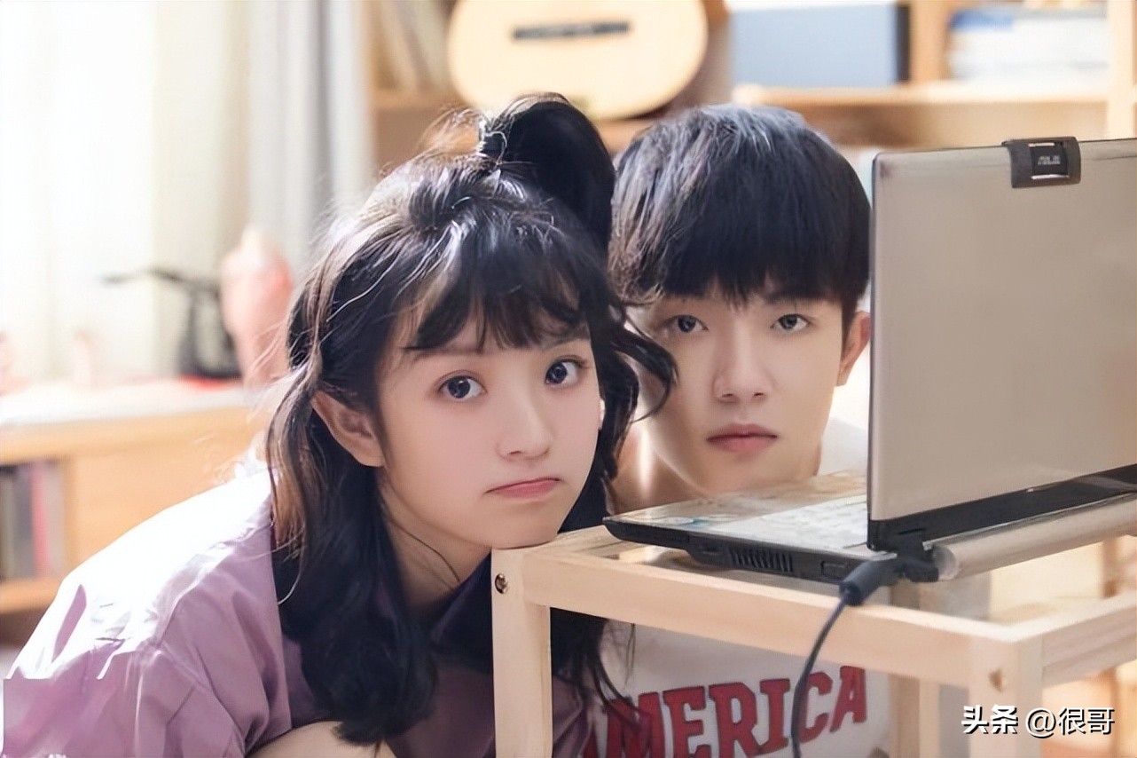 田曦薇凭借《卿卿日常》出圈,不仅七天涨粉45万,演技也备受好评