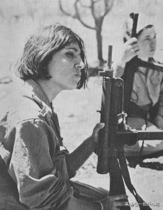 绾崇补寰峰浗灞犳潃鐘瑰お濂充汉,绾崇补灞犳潃鐘瑰お濡囧コ绾疄