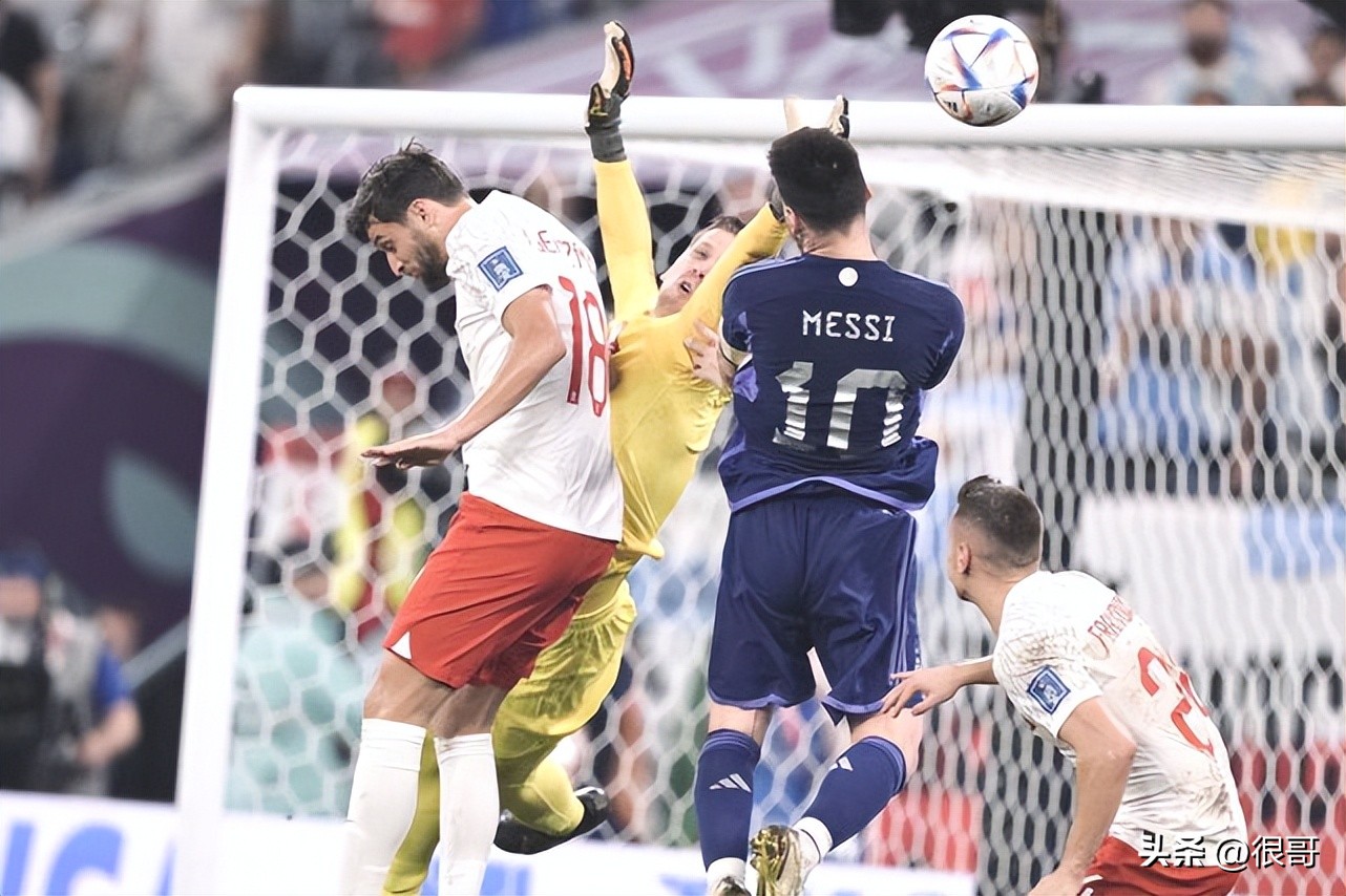 世界杯小品：白云黑土畅聊比赛，坦言看的不是世界杯，而是世界观