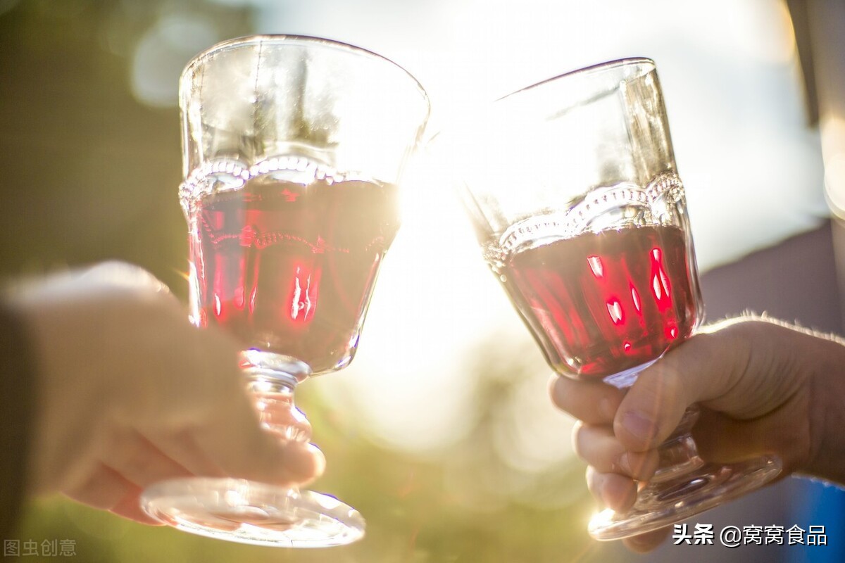 气泡清酒的做法,气泡清酒简单调酒方法