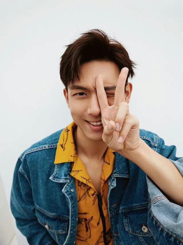 张艺兴同款外套怎么穿,张艺兴白敬亭穿搭