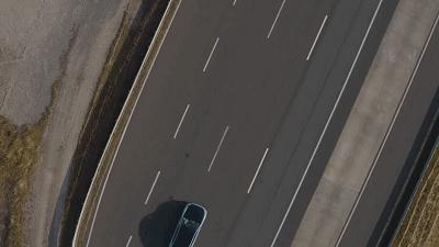 最新太阳能充电汽车,太阳能充电概念车惊艳亮相