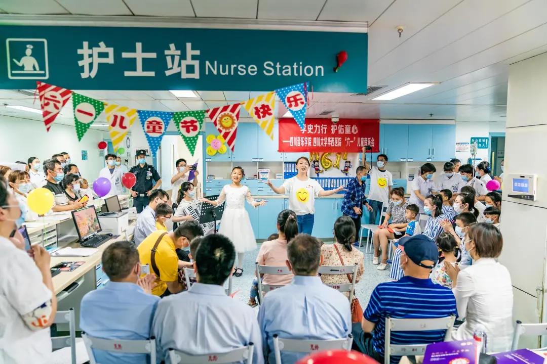 教育温暖的瞬间,一分钟看懂成都教育