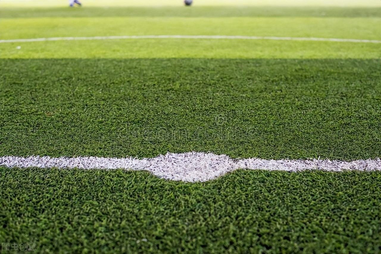 人工草坪铺装需要注意些什么,铺装人造草坪施工方案