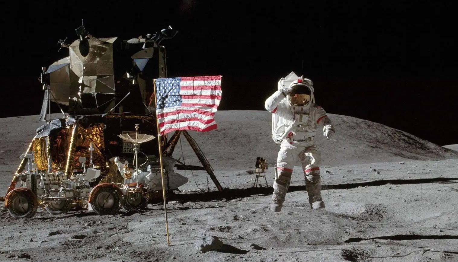 阿波罗登月4kb内存,美国登月计算机配置