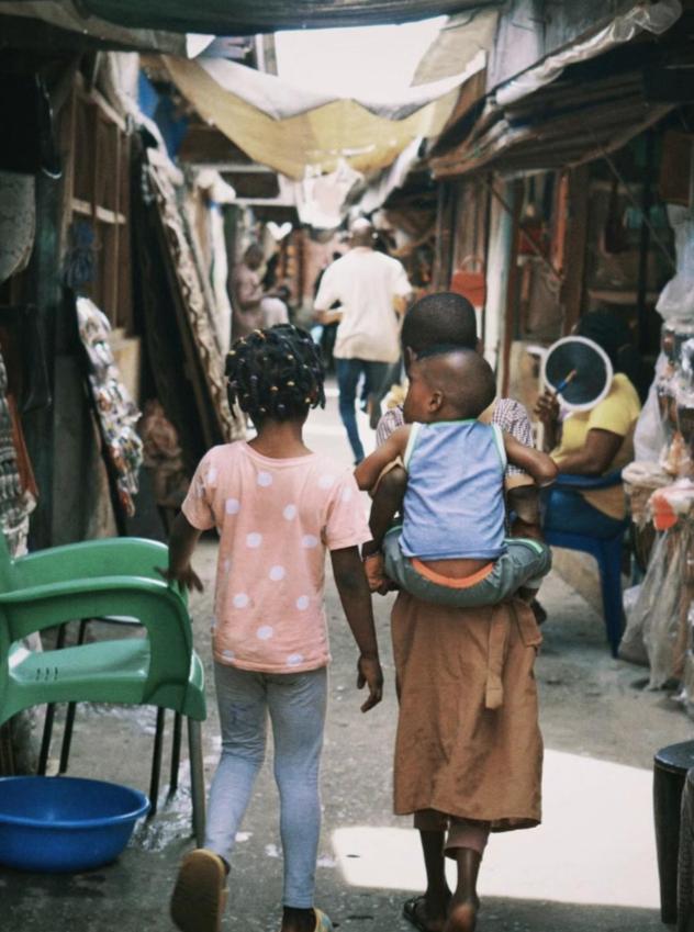 我在非洲打工，房租非常贵，二手汽车几万块一辆