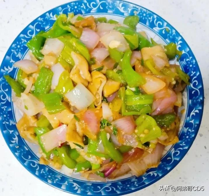 挑战365道不重样家常菜香菜拌牛肉,家常菜100道简单炒菜不重样9宫格