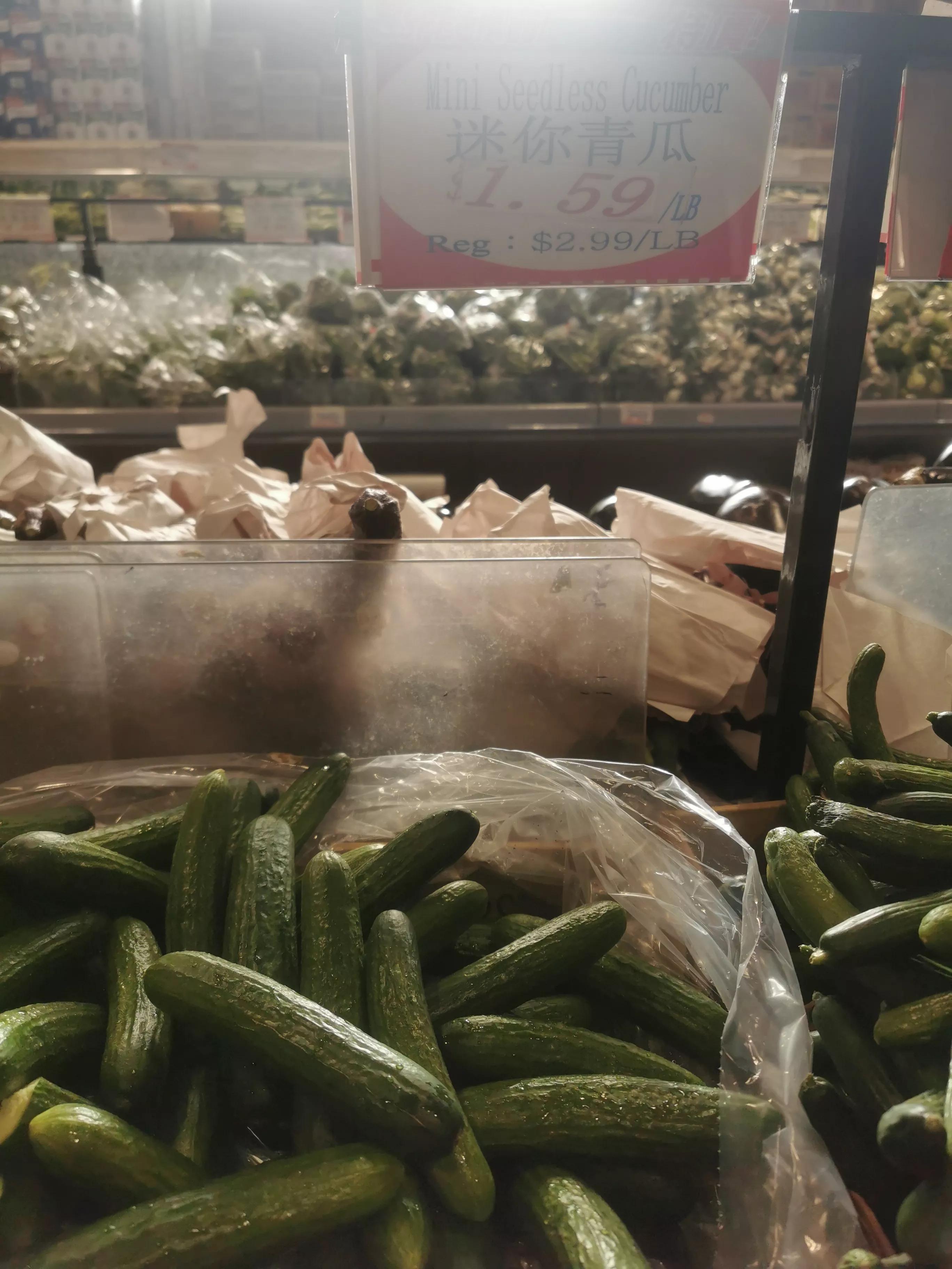 真被多伦多鼎泰中国超市的红苋菜和地瓜叶的价格惊到了