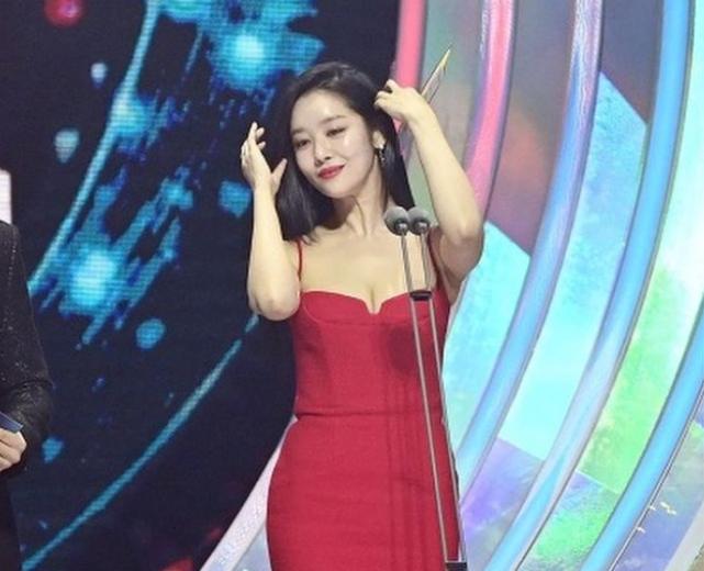 暗黑荣耀第二季车珠英身材,暗黑荣耀车珠英身材在第几集