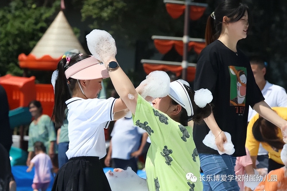 幼儿园夏季亲子游园会,开学亲子游园活动幼儿园
