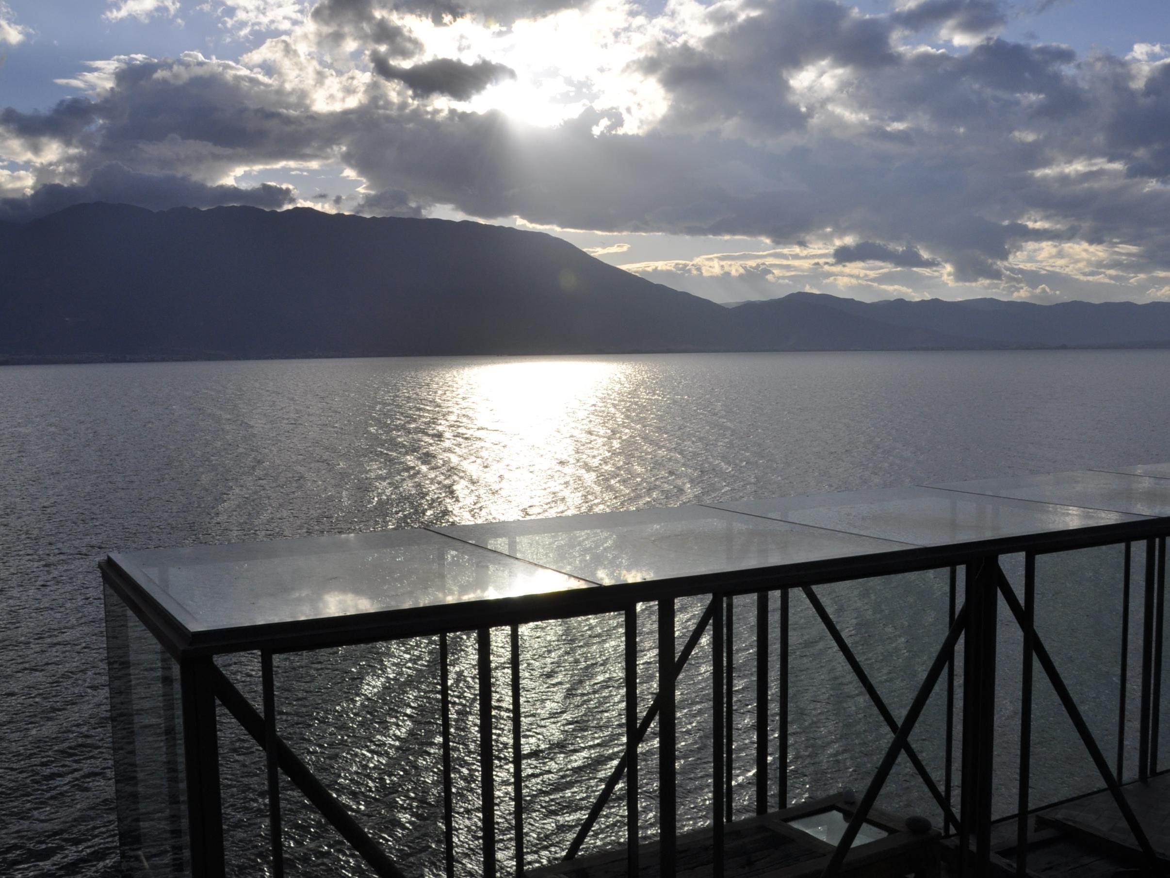 如何在地图上增加自己的店铺地址,做一个网页需要多少钱