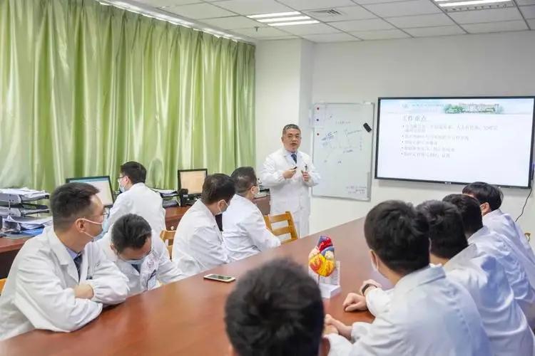 老年人结直肠癌患者危险因素及应用加速康复外科的临床治疗如何？