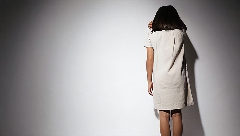 教育局有权力解聘特岗教师吗,越级举报特岗教师