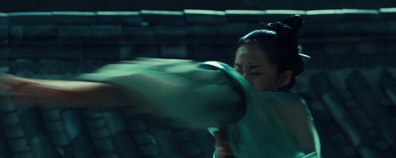 花了200亿拍的电影,花了两个亿拍的电影