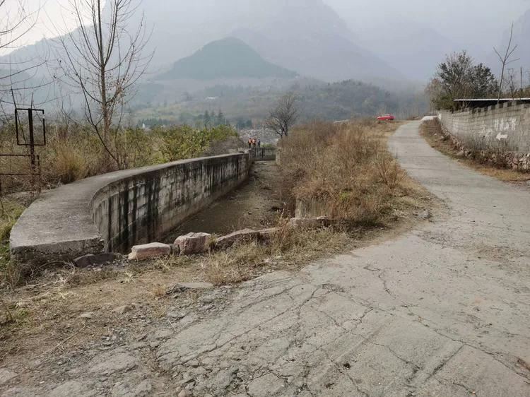 绝壁大梯白云寺,徒步白云寺