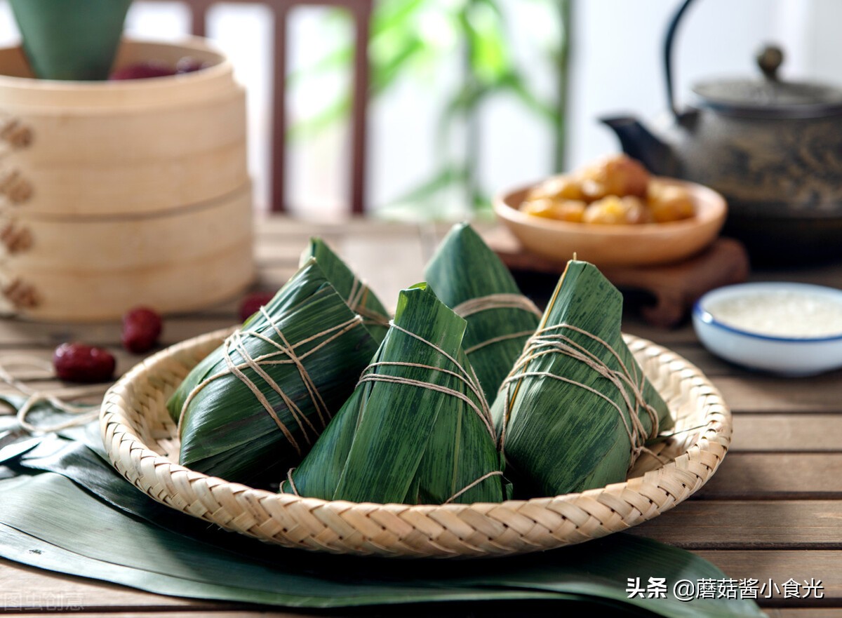 包的粽子不粘糊还发硬怎么补救,做的竹筒粽子发硬不好吃怎么回事