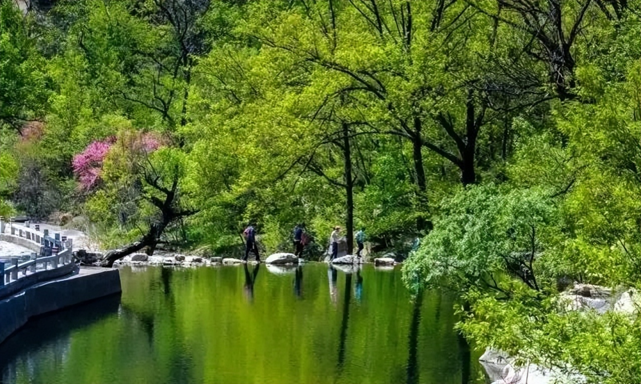 在泰山看黄河,在泰山既看日出又看日落