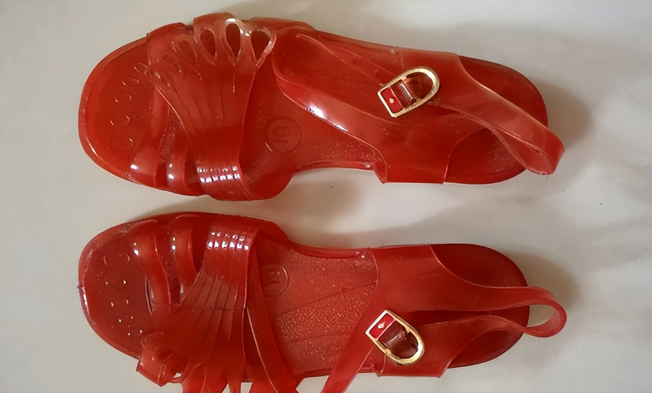 八十年代供销社老物品 (80年代供销社卖的日用品照片)