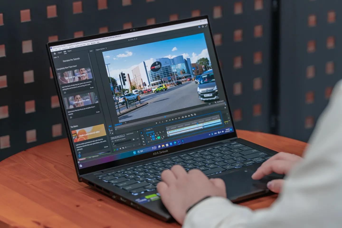 紫色笔记本电脑华硕灵耀pro测评,高端oled显示屏