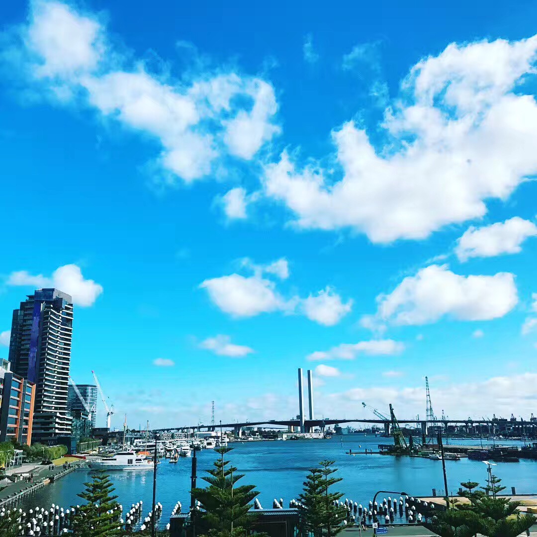 马来西亚留学体验很差吗,马来西亚留学费用对比欧美国家