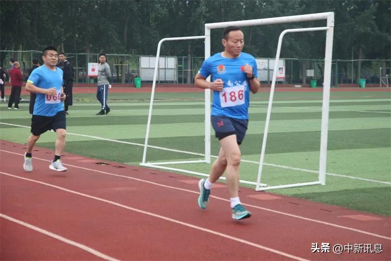 商丘市公安局交警支队参加市局体育运动会田径比赛齐心协力创佳绩
