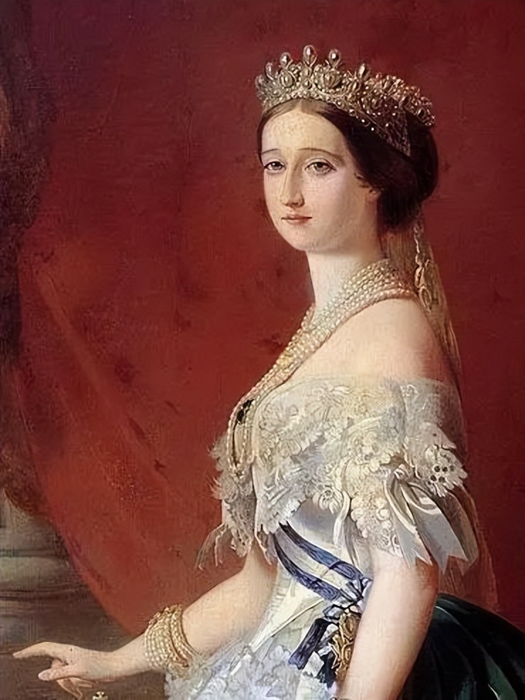 法国珠宝值得买吗,法国王室的王冠和首饰