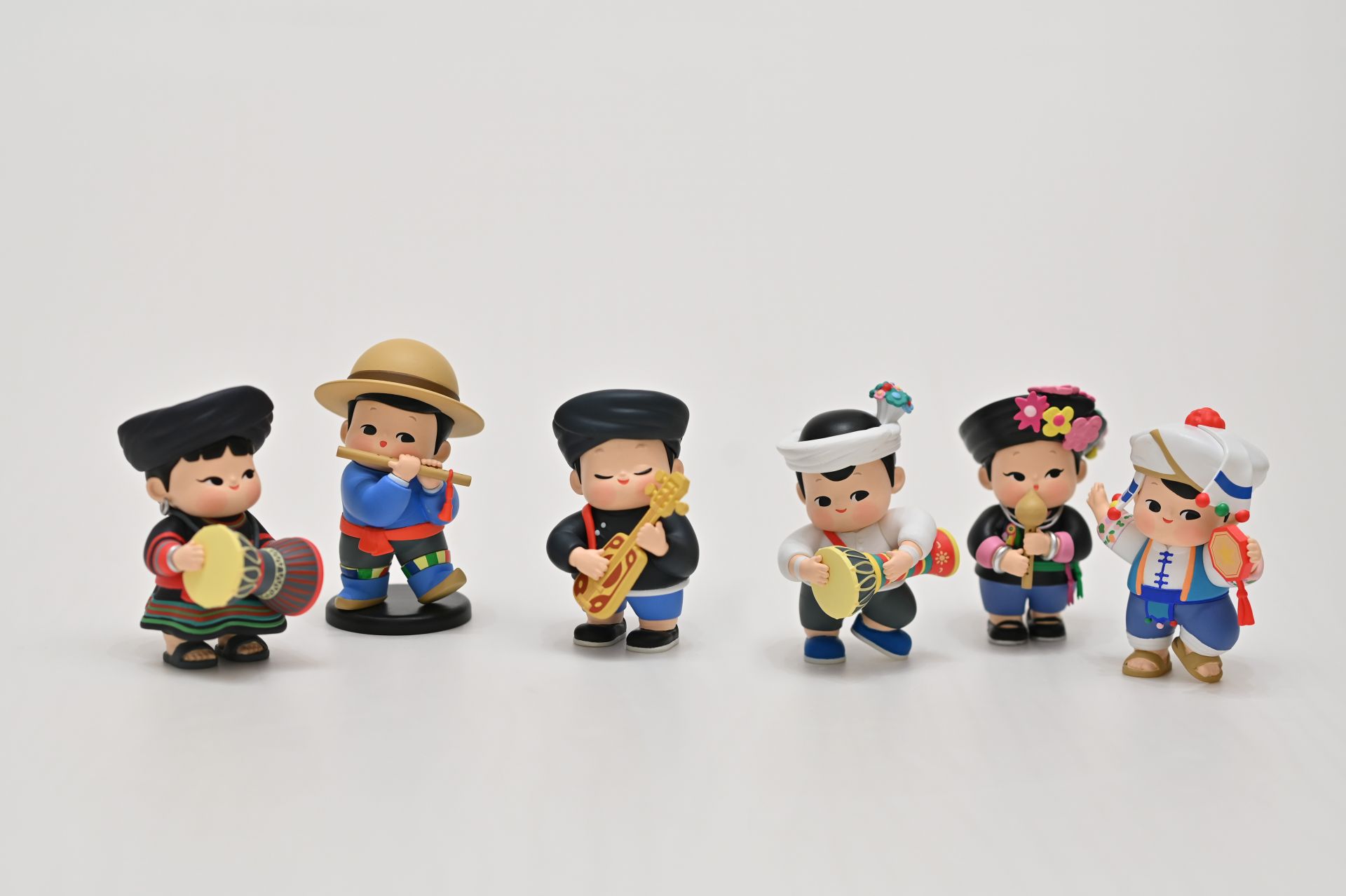 圳青年|和年画娃娃一起，“穿越”