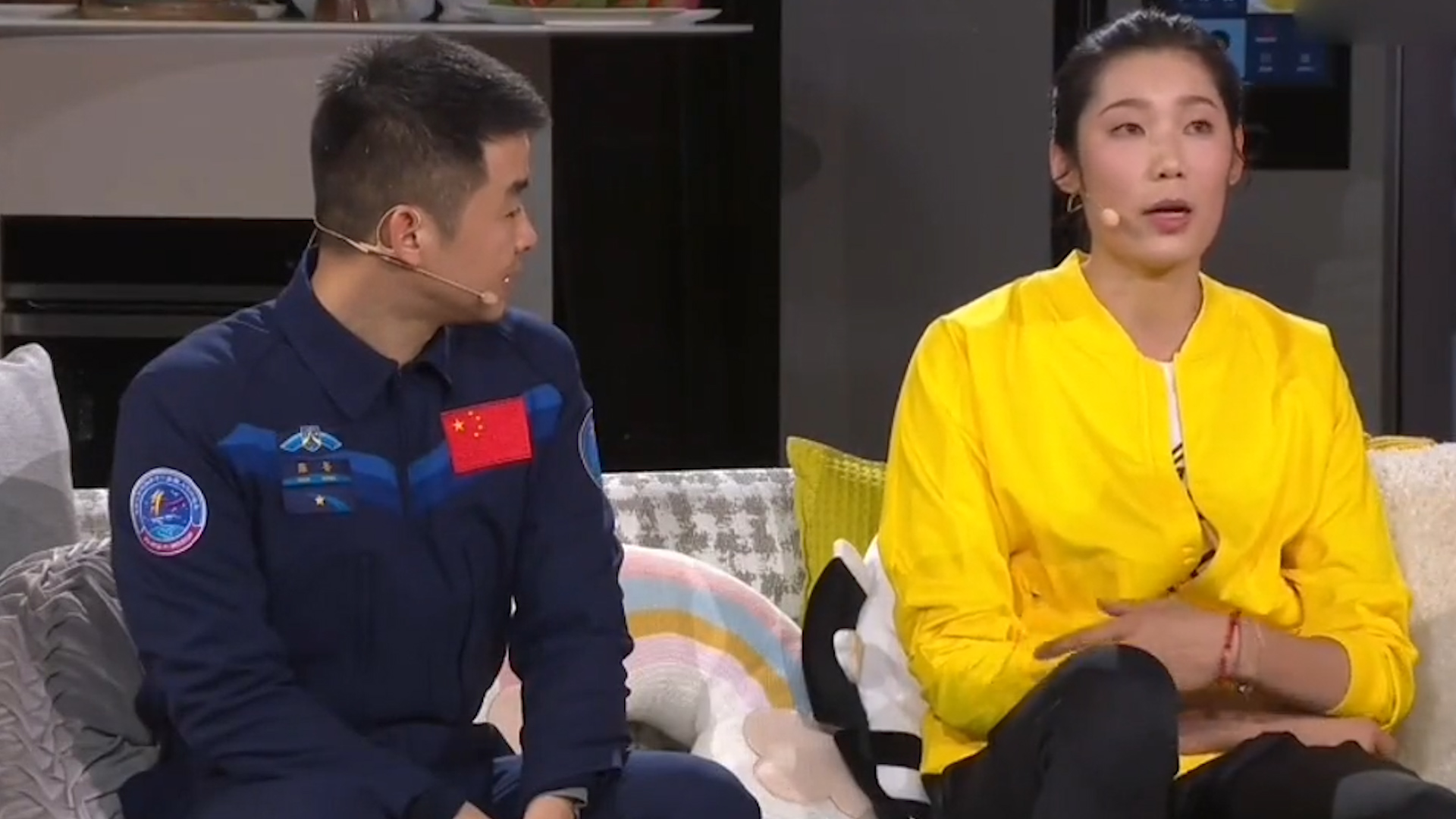 朱婷现在年薪,朱婷年薪曝光国际排坛震惊不已