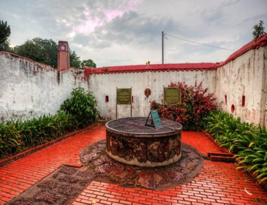 郑和在马六甲修了一口井，被4个国家争夺600年，它有何特殊？